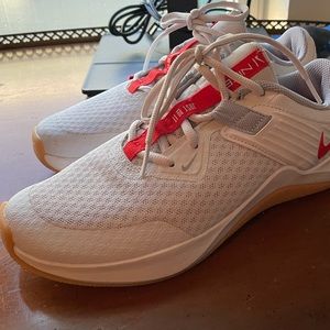 Sneakers 6.5. I believe I purchased kids.I wear a 7.5 in women and they fit